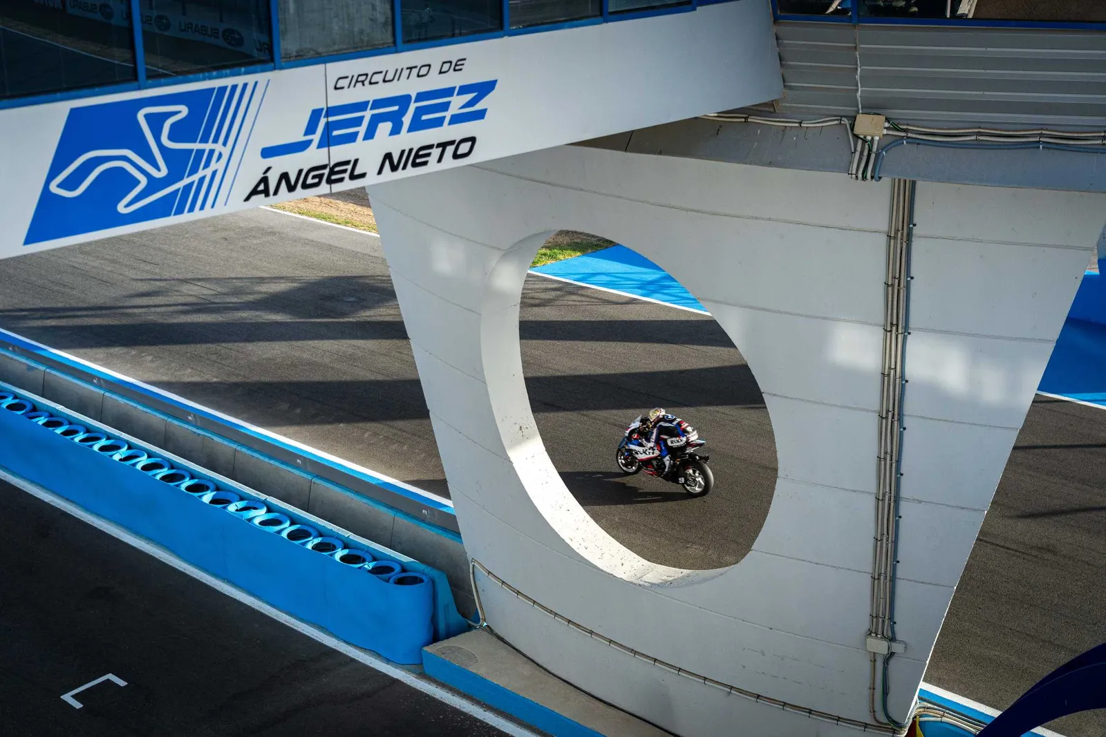 WorldSBK-Saisonfinale mit emotionalem Abschied von „Petrux“.